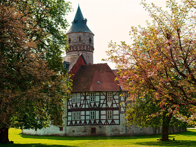 Kreisrund: Schloss Oelber